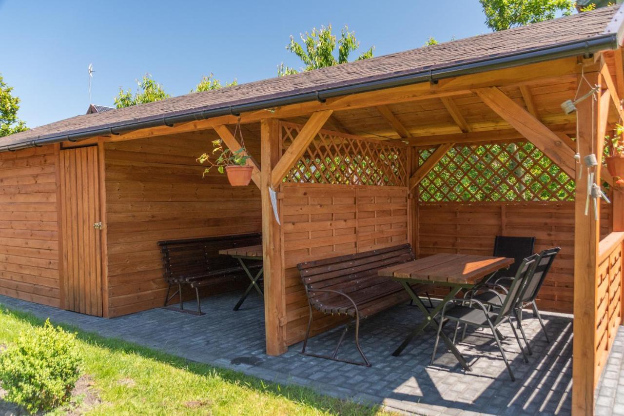 Pokoje Goscinne Lipowa Sztutowo Extérieur photo